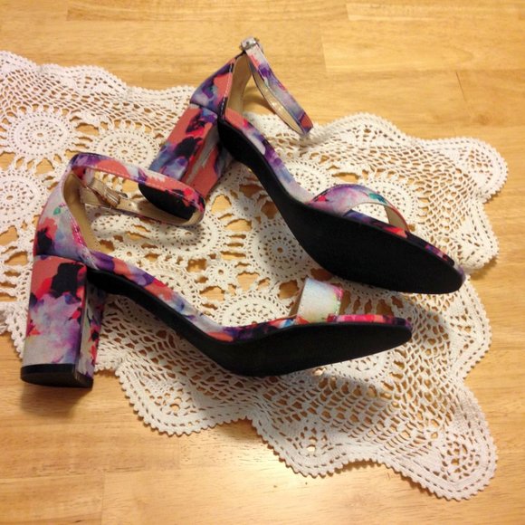 NWOT Euncer Ankle strap, open toed heels - Picture 5 of 9